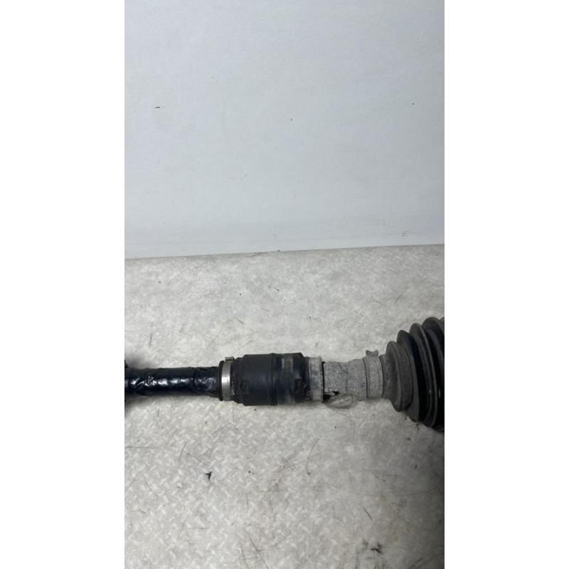 Cardan gauche (transmission) TOYOTA COROLLA VERSO 2 PHASE 1 d’occasion