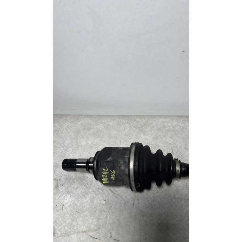 Cardan gauche (transmission) TOYOTA COROLLA VERSO 2 PHASE 1 d’occasion