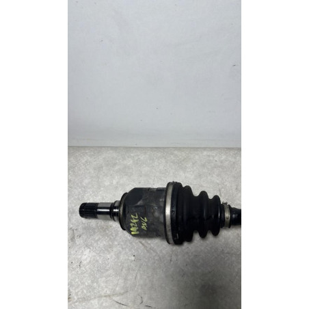 Cardan gauche (transmission) TOYOTA COROLLA VERSO 2 PHASE 1 d’occasion