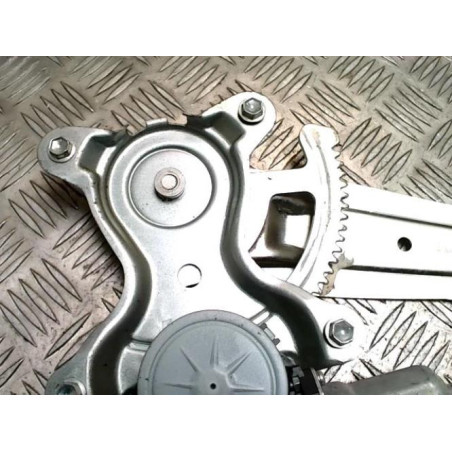 Leve vitre electrique arriere droit TOYOTA RAV4 3 PHASE 3 d’occasion