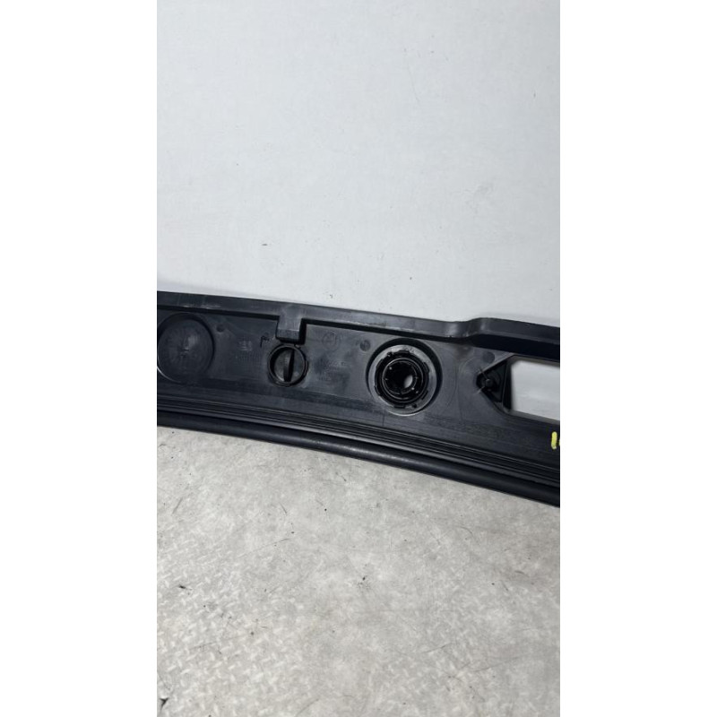 Baie de pare brise BMW SERIE 1 E87 PHASE 1 d’occasion