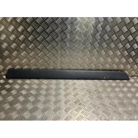 Baguette de porte avant gauche RENAULT KANGOO 2 PHASE 1 d’occasion