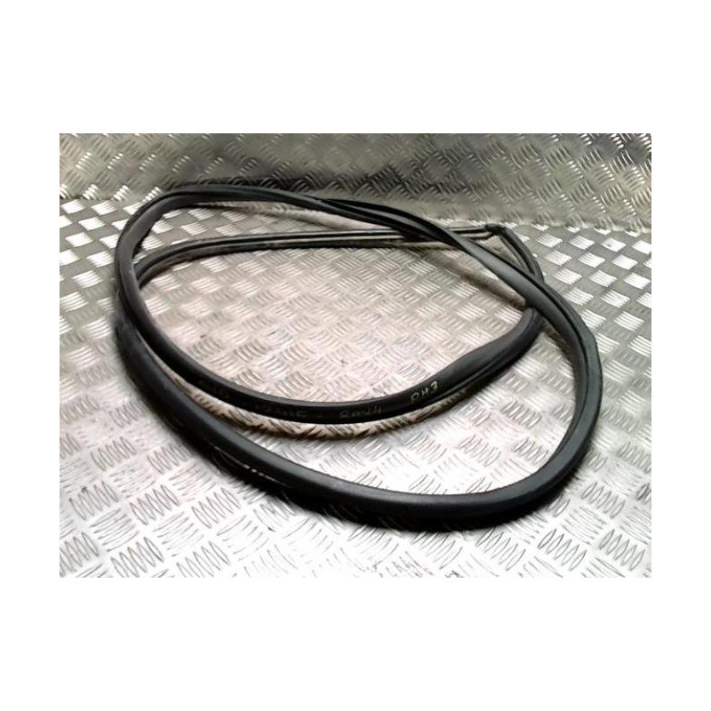 Joint de porte avant droite TOYOTA RAV4 3 PHASE 3 d’occasion