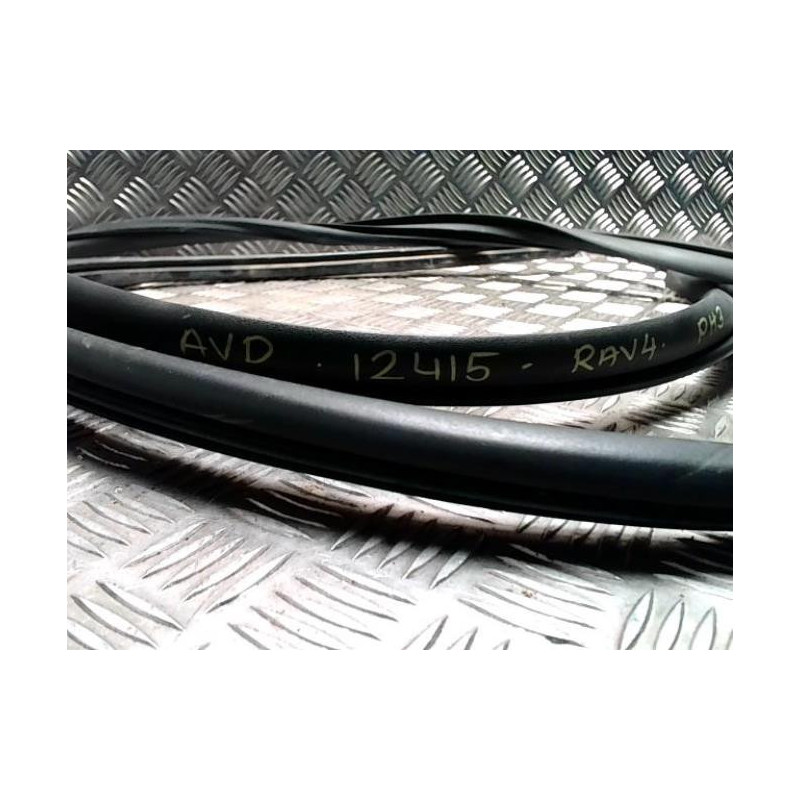 Joint de porte avant droite TOYOTA RAV4 3 PHASE 3 d’occasion