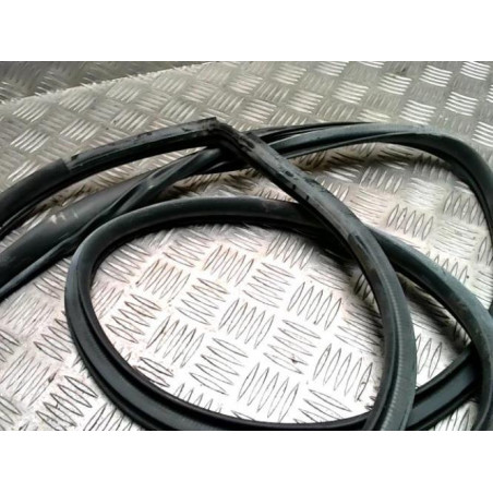 Joint de porte arriere droite TOYOTA RAV4 3 PHASE 3 d’occasion