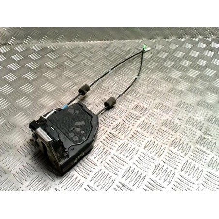 Serrure arriere gauche TOYOTA RAV4 3 PHASE 3 d’occasion