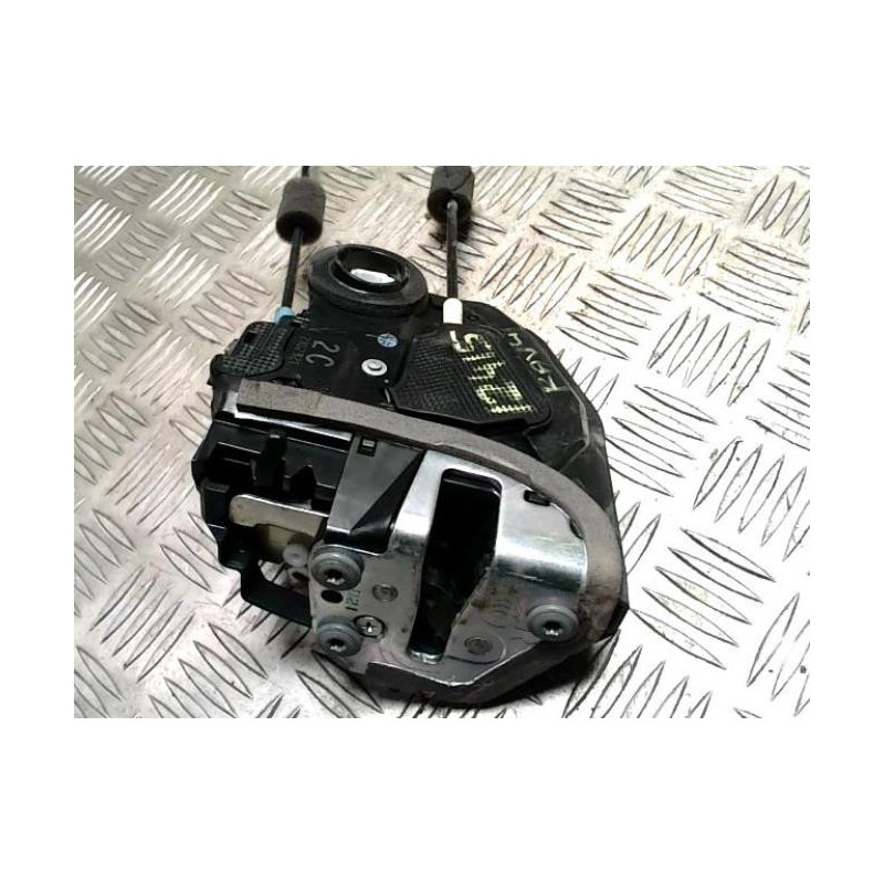 Serrure arriere droit TOYOTA RAV4 3 PHASE 3 d’occasion