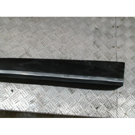 Baguette de porte avant gauche RENAULT CLIO 4 PHASE 1 d’occasion