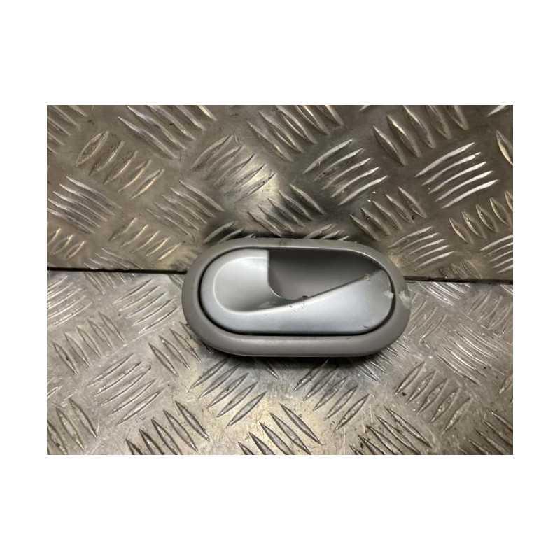Poignee interieur avant gauche RENAULT KANGOO 2 PHASE 1 d’occasion