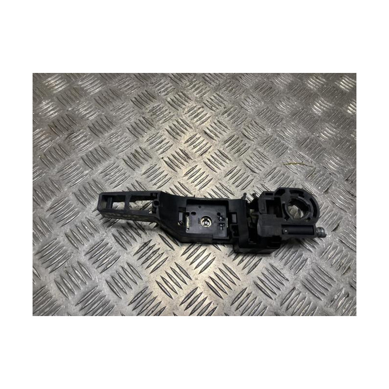 Poignee porte avant gauche RENAULT KANGOO 2 PHASE 1 d’occasion