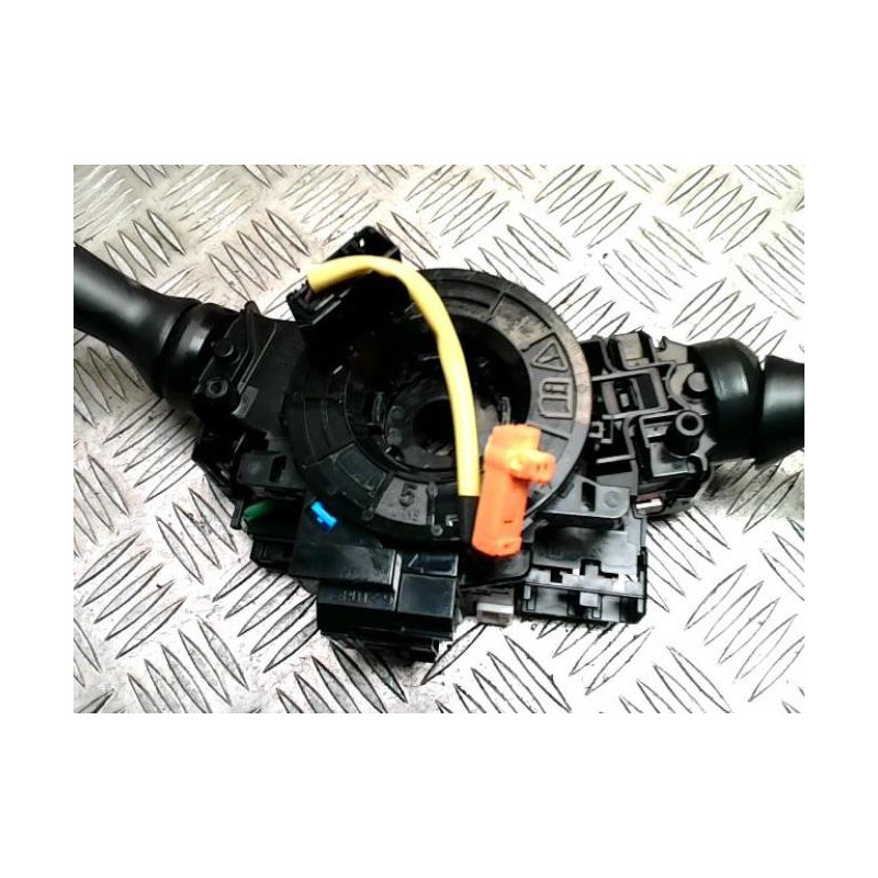 Com (Bloc Contacteur Tournant+Commodo Essuie Glace+Commodo Phare) CITROEN C1 2 d’occasion