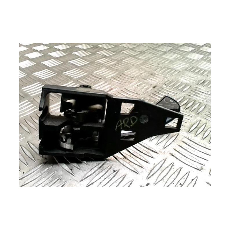 Poignee interieur arriere droit TOYOTA RAV4 3 PHASE 3 d’occasion