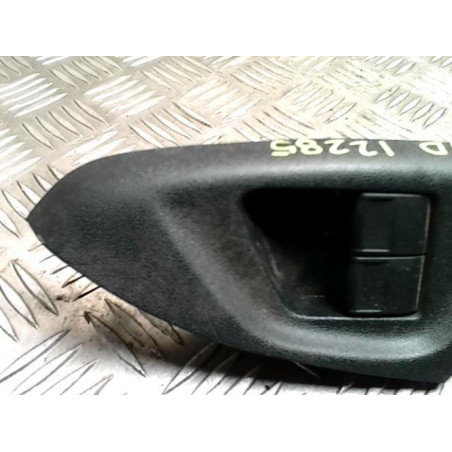 Interrupteur de leve vitre avant droit CITROEN C1 2 d’occasion