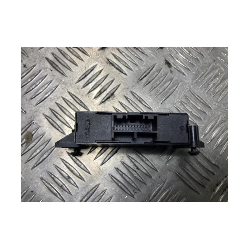 Boitier d'aide au stationnement RENAULT SCENIC 3 PHASE 3 d’occasion