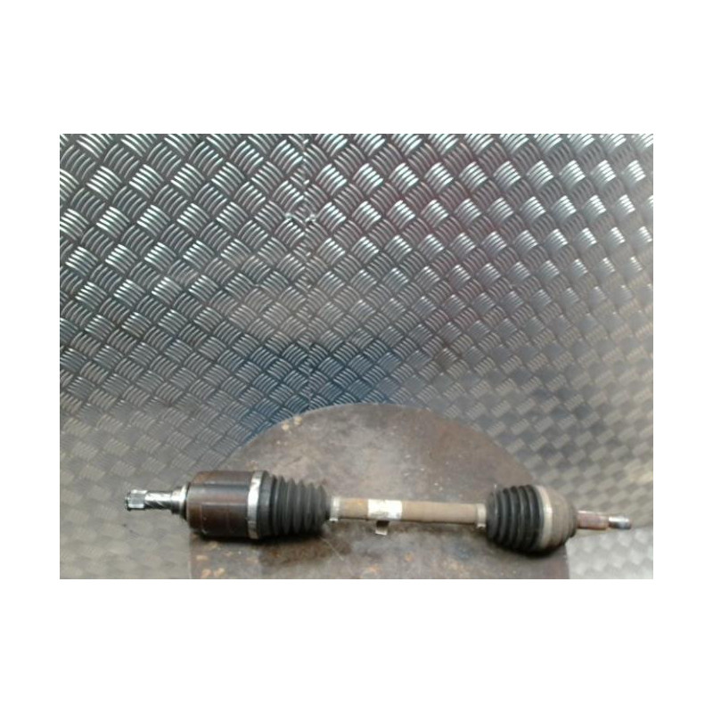 Cardan gauche (transmission) DACIA SANDERO 1 d’occasion