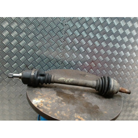 Cardan gauche (transmission) PEUGEOT 207 PHASE 1 d’occasion