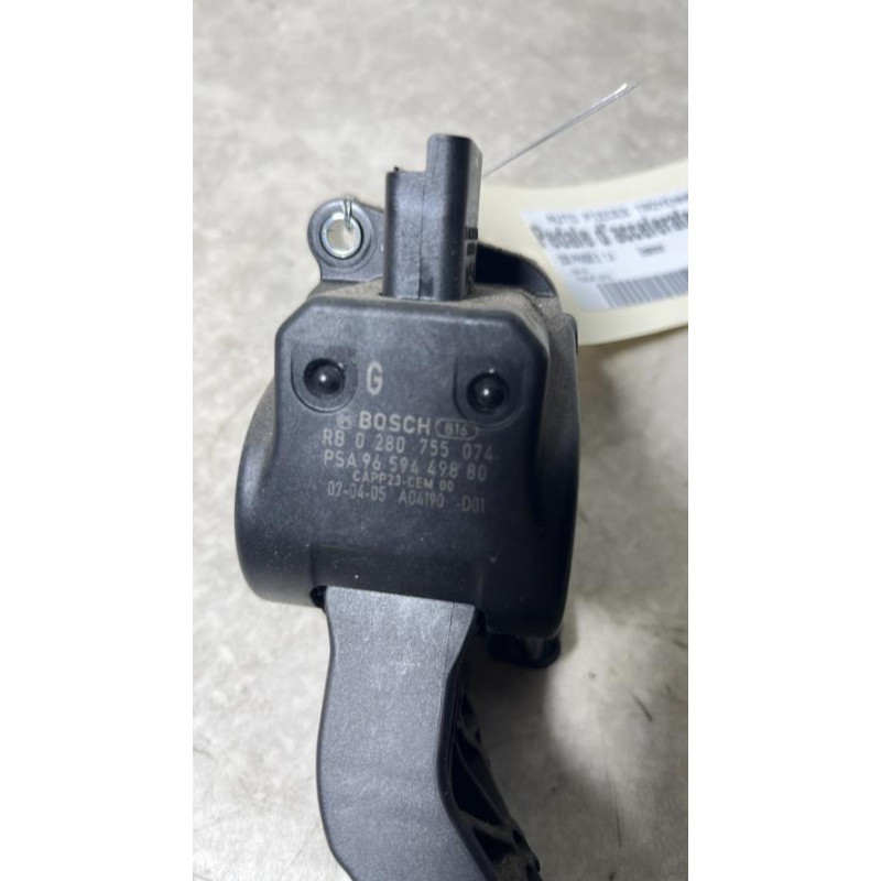 Pedale d'accelerateur PEUGEOT 206 PHASE 2 d’occasion
