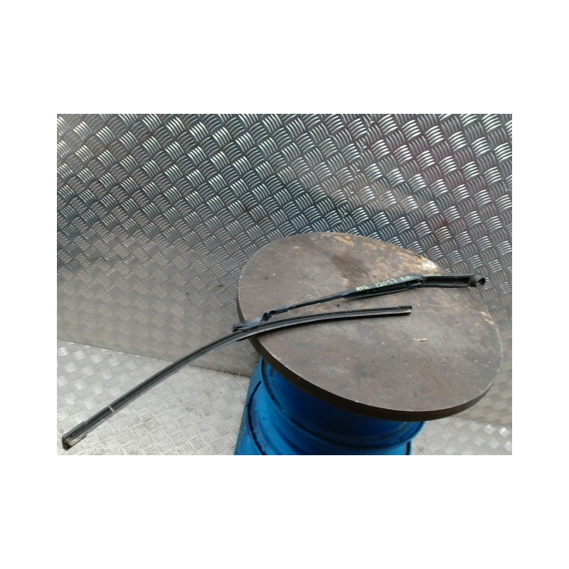 Bras essuie glace avant gauche KIA VENGA PHASE 1 d’occasion