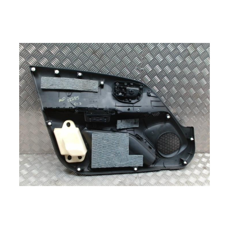 Panneau de porte avant droit CITROEN C1 2 d’occasion