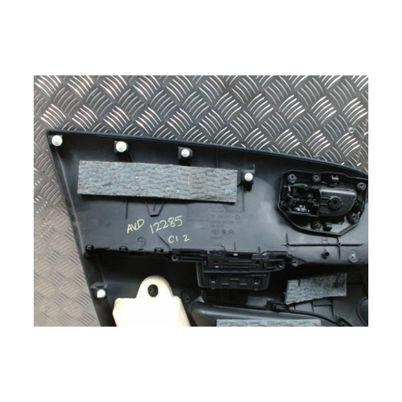 Panneau de porte avant droit CITROEN C1 2 d’occasion