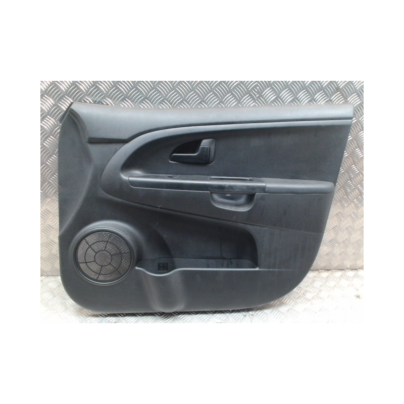 Panneau de porte avant droit KIA VENGA PHASE 1 d’occasion