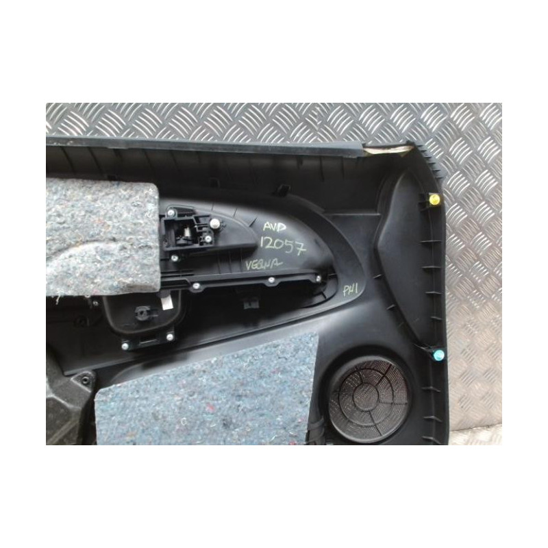 Panneau de porte avant droit KIA VENGA PHASE 1 d’occasion