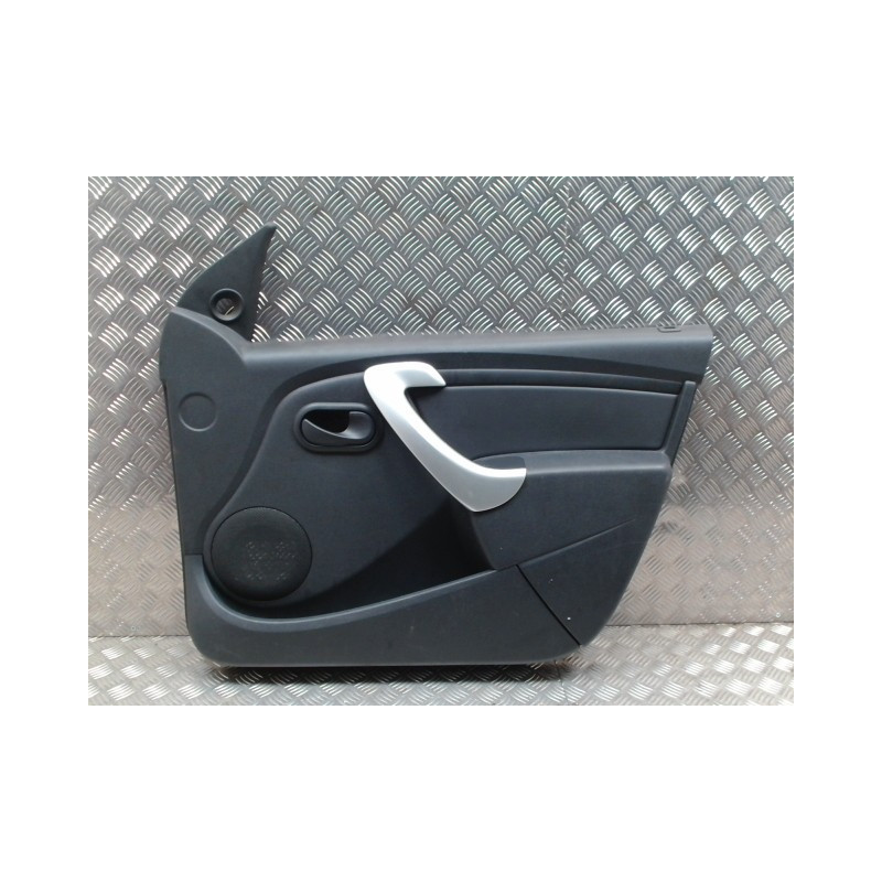 Panneau de porte avant droit DACIA SANDERO 1 d’occasion