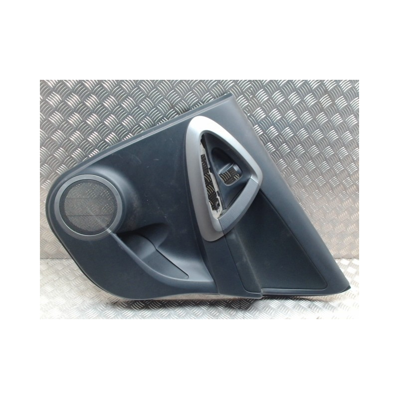 Panneau de porte arriere droit TOYOTA RAV4 3 PHASE 3 d’occasion