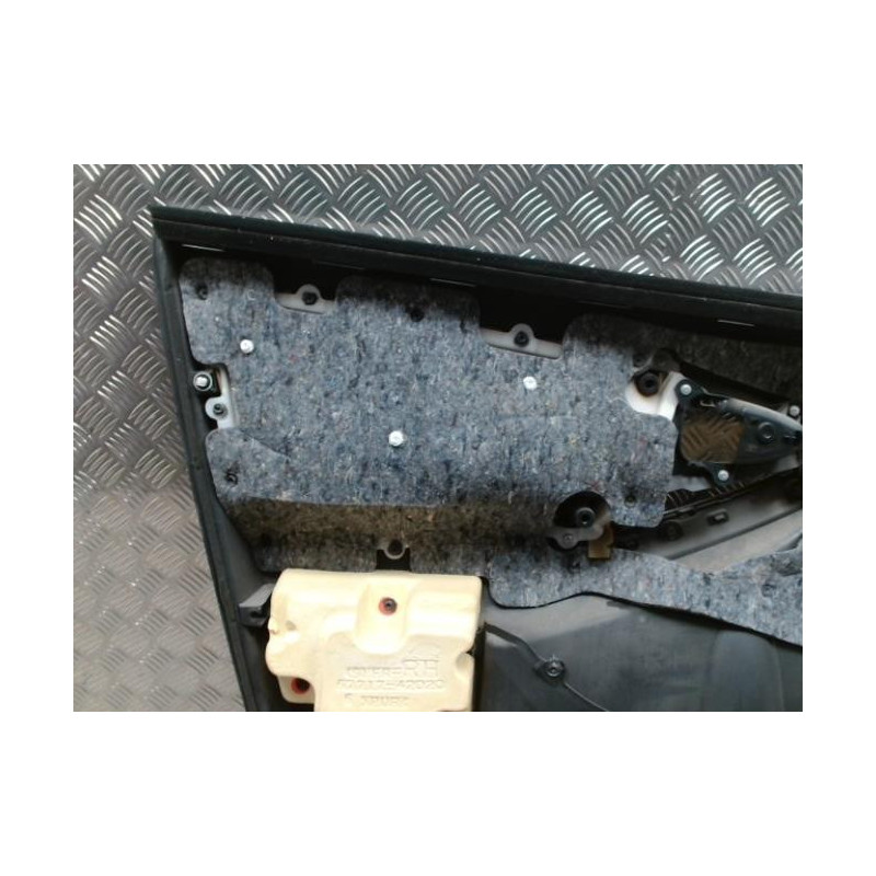 Panneau de porte avant droit TOYOTA RAV4 3 PHASE 3 d’occasion