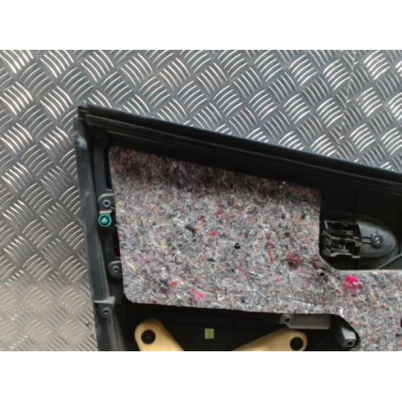 Panneau de porte avant droit TOYOTA YARIS 2 PHASE 1 d’occasion