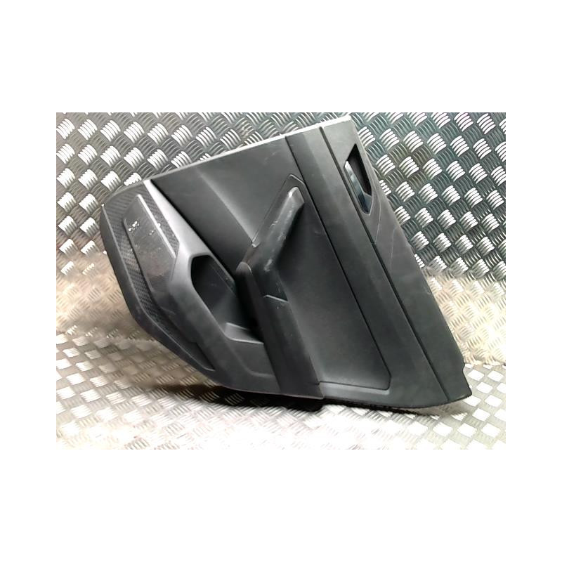 Panneau de porte arriere droit VOLKSWAGEN POLO 6 PHASE 1 d’occasion