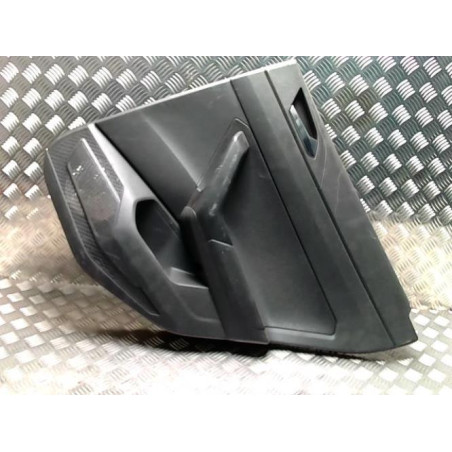 Panneau de porte arriere droit VOLKSWAGEN POLO 6 PHASE 1 d’occasion
