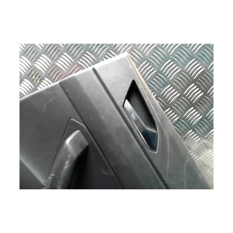 Panneau de porte arriere droit VOLKSWAGEN POLO 6 PHASE 1 d’occasion