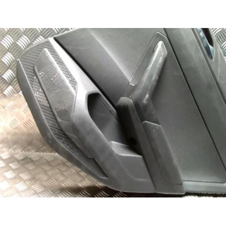 Panneau de porte arriere droit VOLKSWAGEN POLO 6 PHASE 1 d’occasion