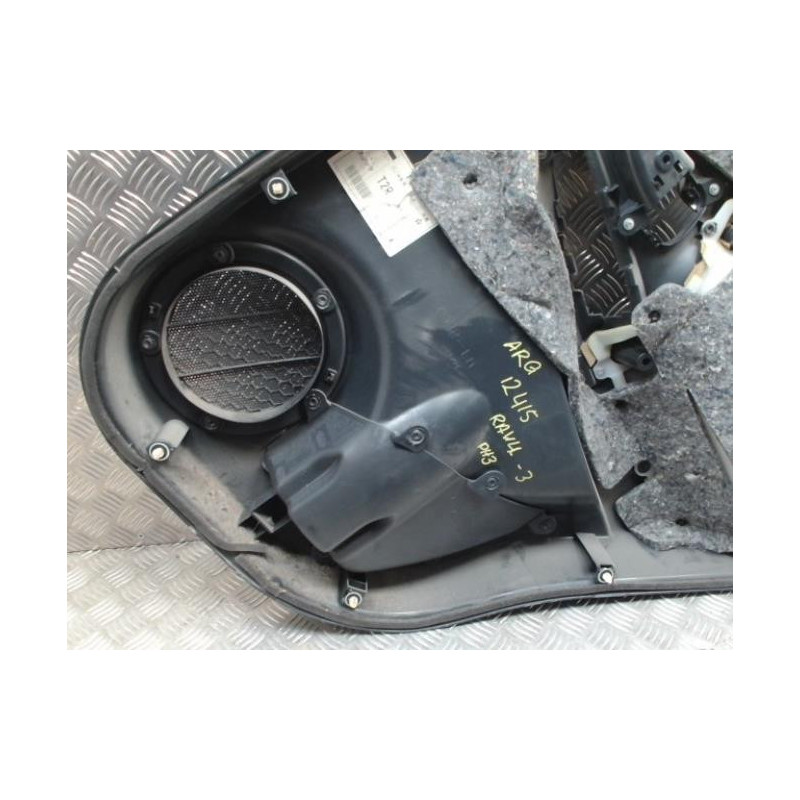 Panneau de porte arriere gauche TOYOTA RAV4 3 PHASE 3 d’occasion