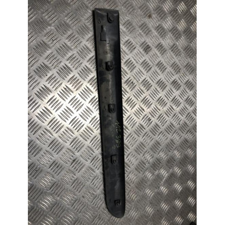 Baguette de porte arriere droite RENAULT CLIO 2 PHASE 2 d’occasion