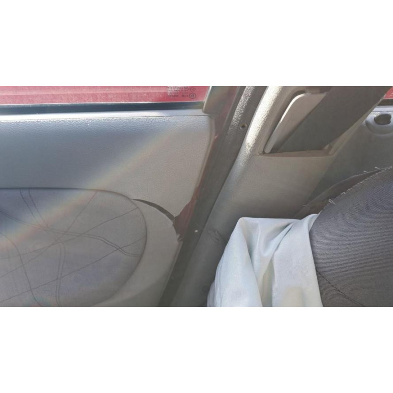 Baguette de porte arriere droite RENAULT CLIO 2 PHASE 2 d’occasion