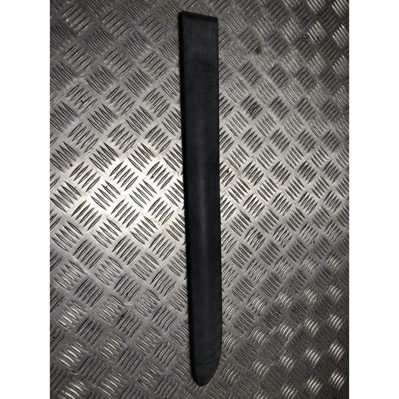 Baguette de porte arriere droite RENAULT CLIO 2 PHASE 1 d’occasion