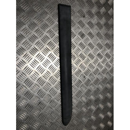 Baguette de porte arriere droite RENAULT CLIO 2 PHASE 1 d’occasion
