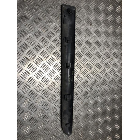 Baguette de porte arriere droite RENAULT CLIO 2 PHASE 1 d’occasion