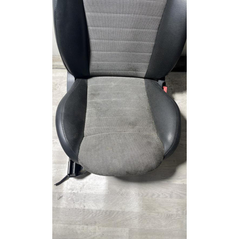 Siege avant droit FIAT 500 2 CABRIO PHASE 1 d’occasion