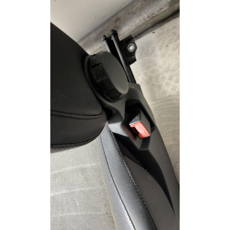 Siege avant droit FIAT 500 2 CABRIO PHASE 1 d’occasion