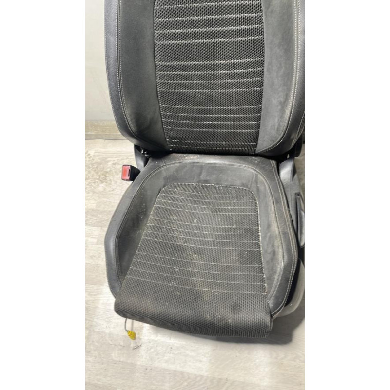 Siege avant gauche VOLKSWAGEN SCIROCCO 3 PHASE 1 COUPE d’occasion
