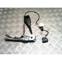 Attache ceinture avant droit RENAULT KANGOO 2 PHASE 1 d’occasion