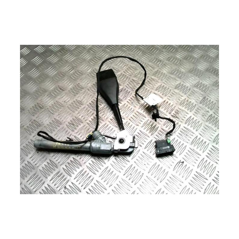 Attache ceinture avant droit RENAULT KANGOO 2 PHASE 1 d’occasion