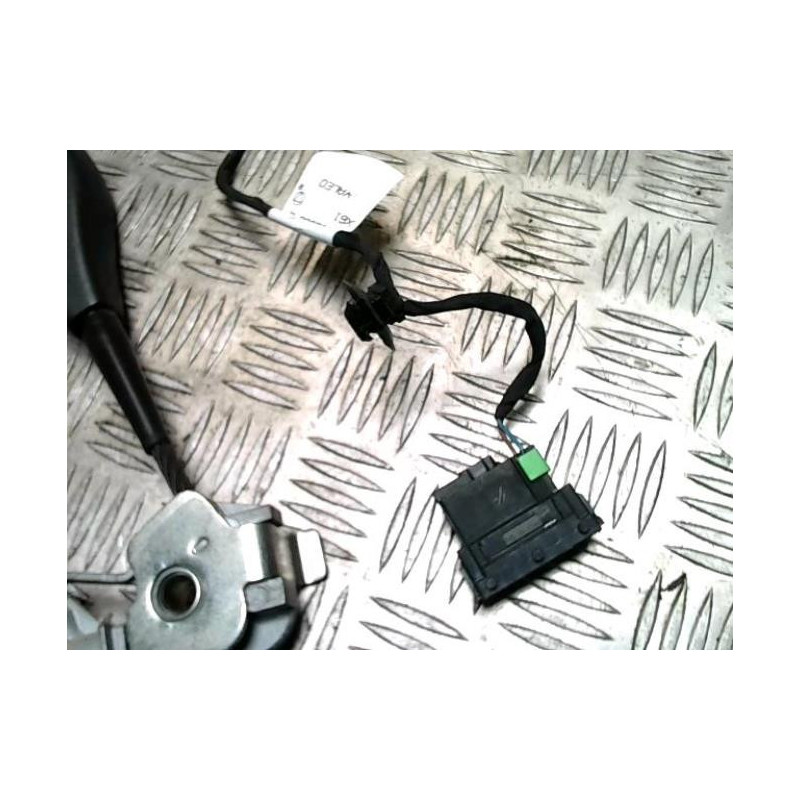 Attache ceinture avant droit RENAULT KANGOO 2 PHASE 1 d’occasion