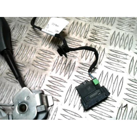 Attache ceinture avant droit RENAULT KANGOO 2 PHASE 1 d’occasion