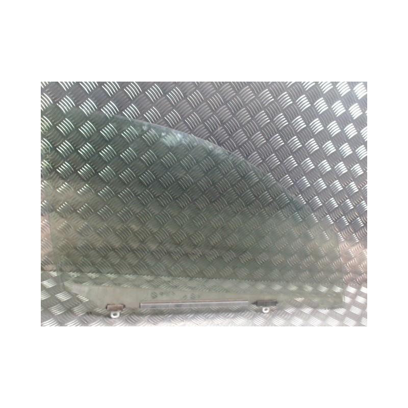 Vitre avant droit TOYOTA RAV4 3 PHASE 3 d’occasion
