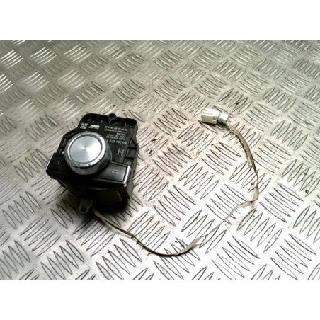 Commande GPS MERCEDES CLASSE C 204 PHASE 2 COUPE d’occasion