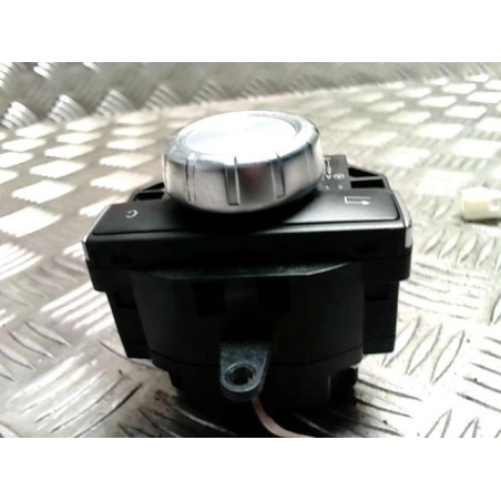 Commande GPS MERCEDES CLASSE C 204 PHASE 2 COUPE d’occasion